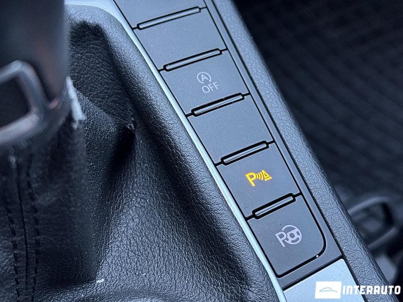 2013 Volkswagen Passat — Miniatură 16