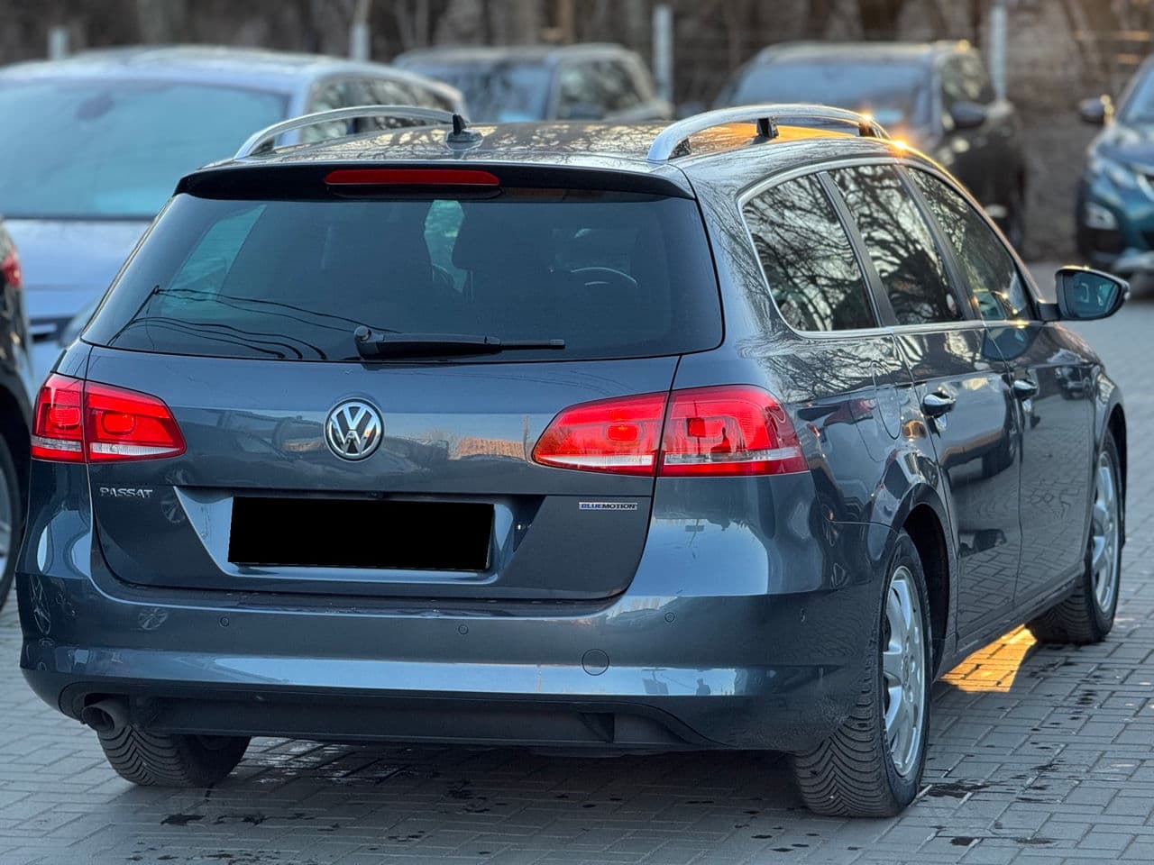 2013 Volkswagen Passat — Miniatură 4