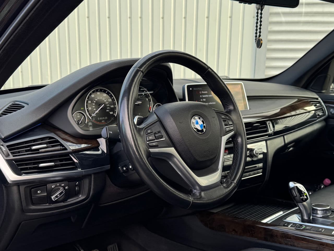 BMW X5 4.0e 2018 — Миниатюра 5