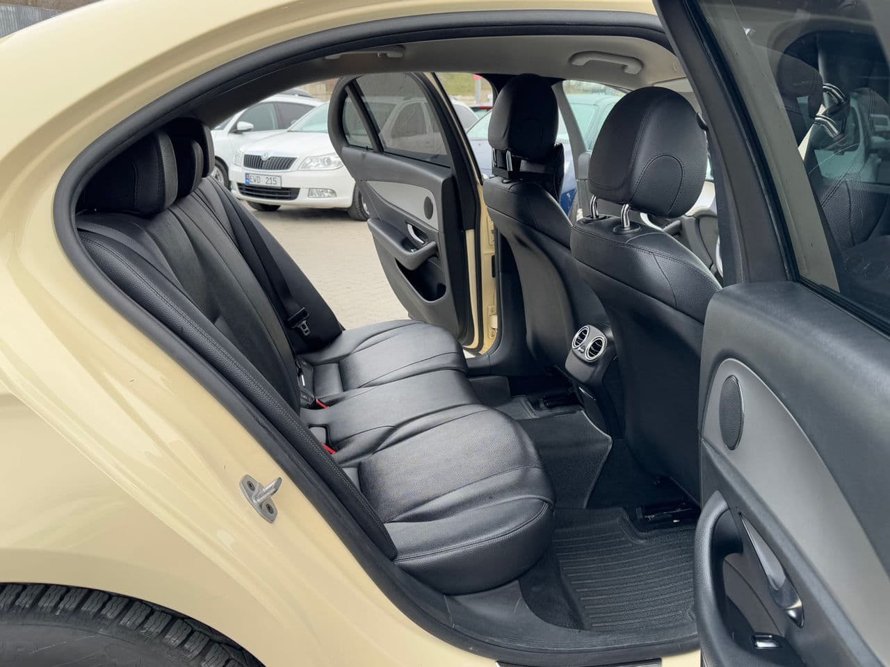 2019 Mercedes E 200 — Miniatură 13