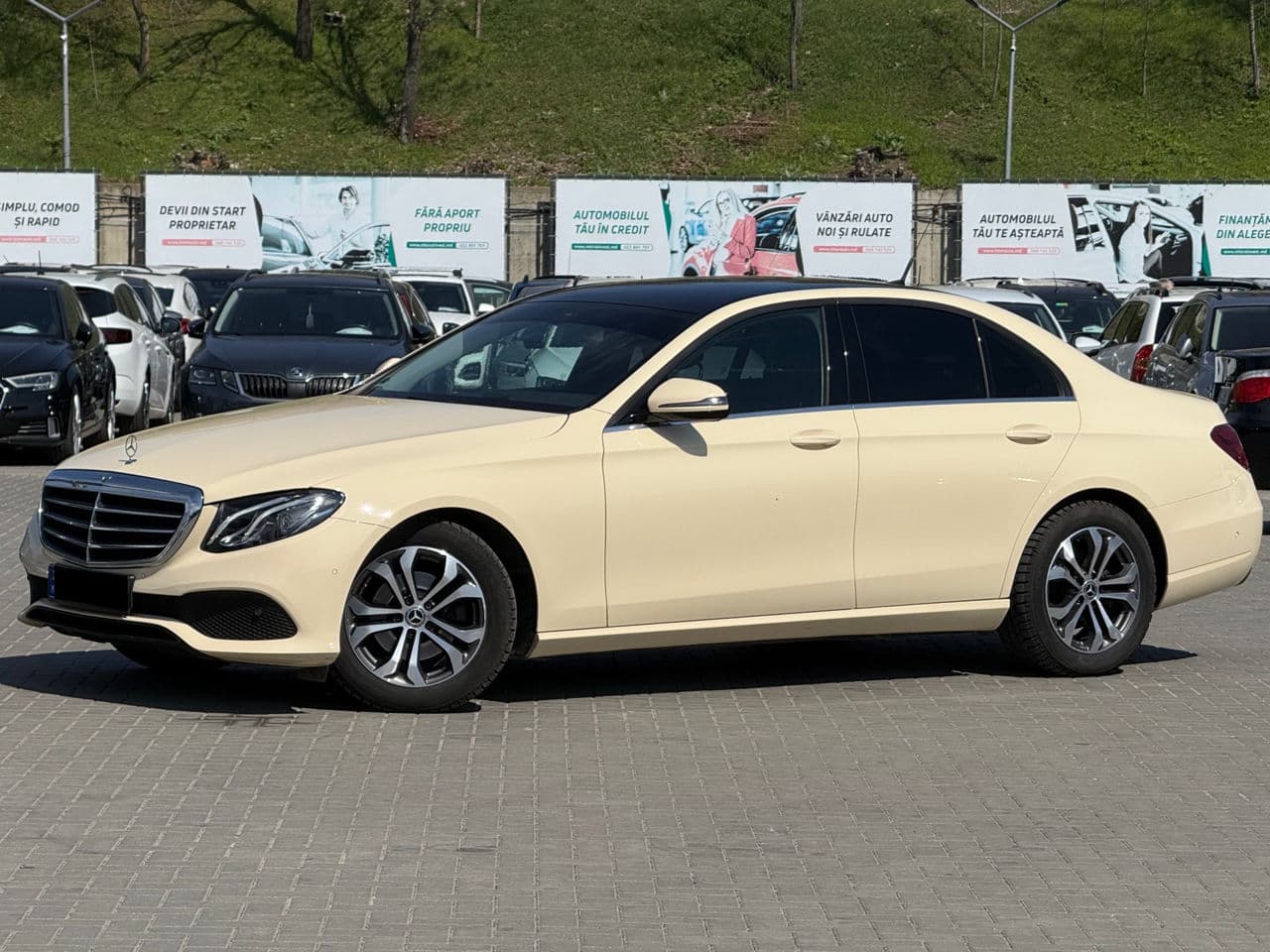 2019 Mercedes E 200 — Miniatură 2