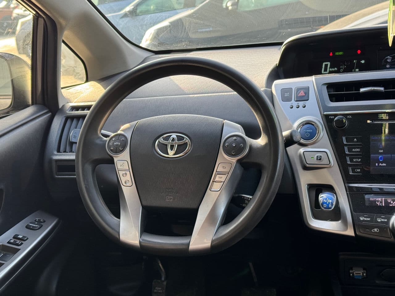 2016 Toyota Prius Plus / V — Miniatură 7