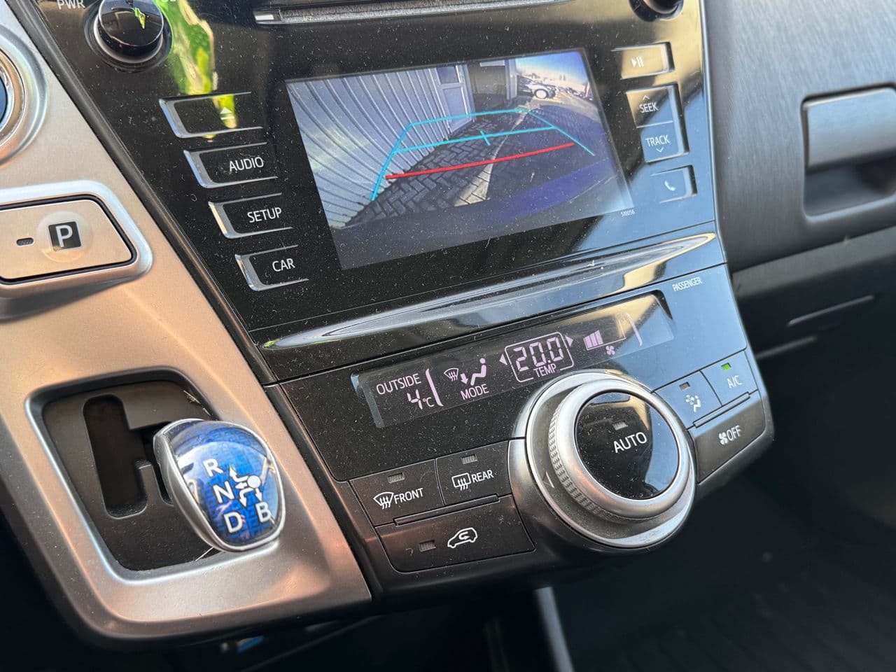 2016 Toyota Prius Plus / V — Miniatură 11