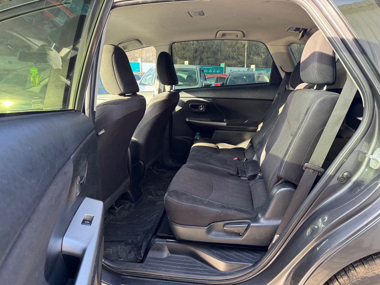 2016 Toyota Prius Plus / V — Miniatură 14
