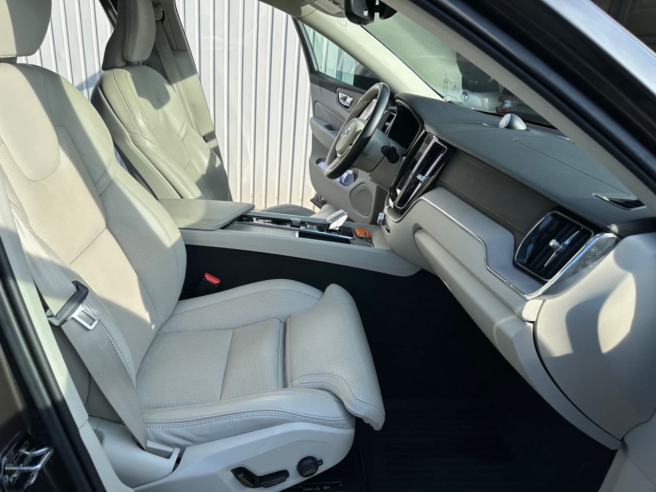 2021 Volvo XC 60 — Miniatură 6