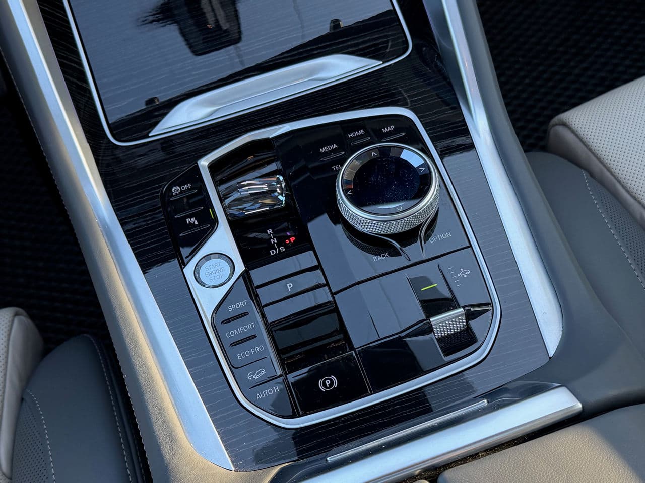 2024 BMW X6 4.0i — Miniatură 19