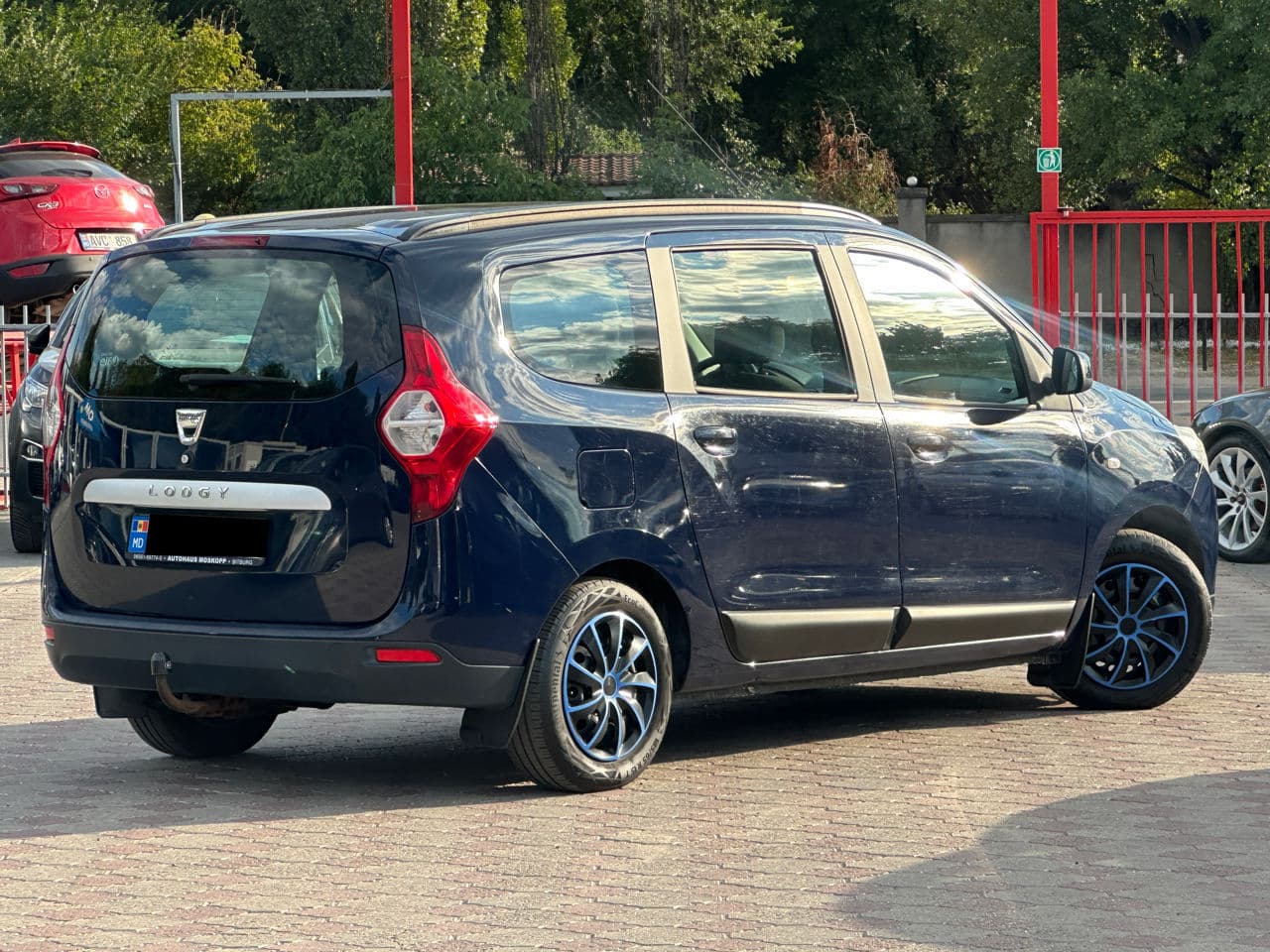 2014 Dacia Lodgy — Miniatură 3