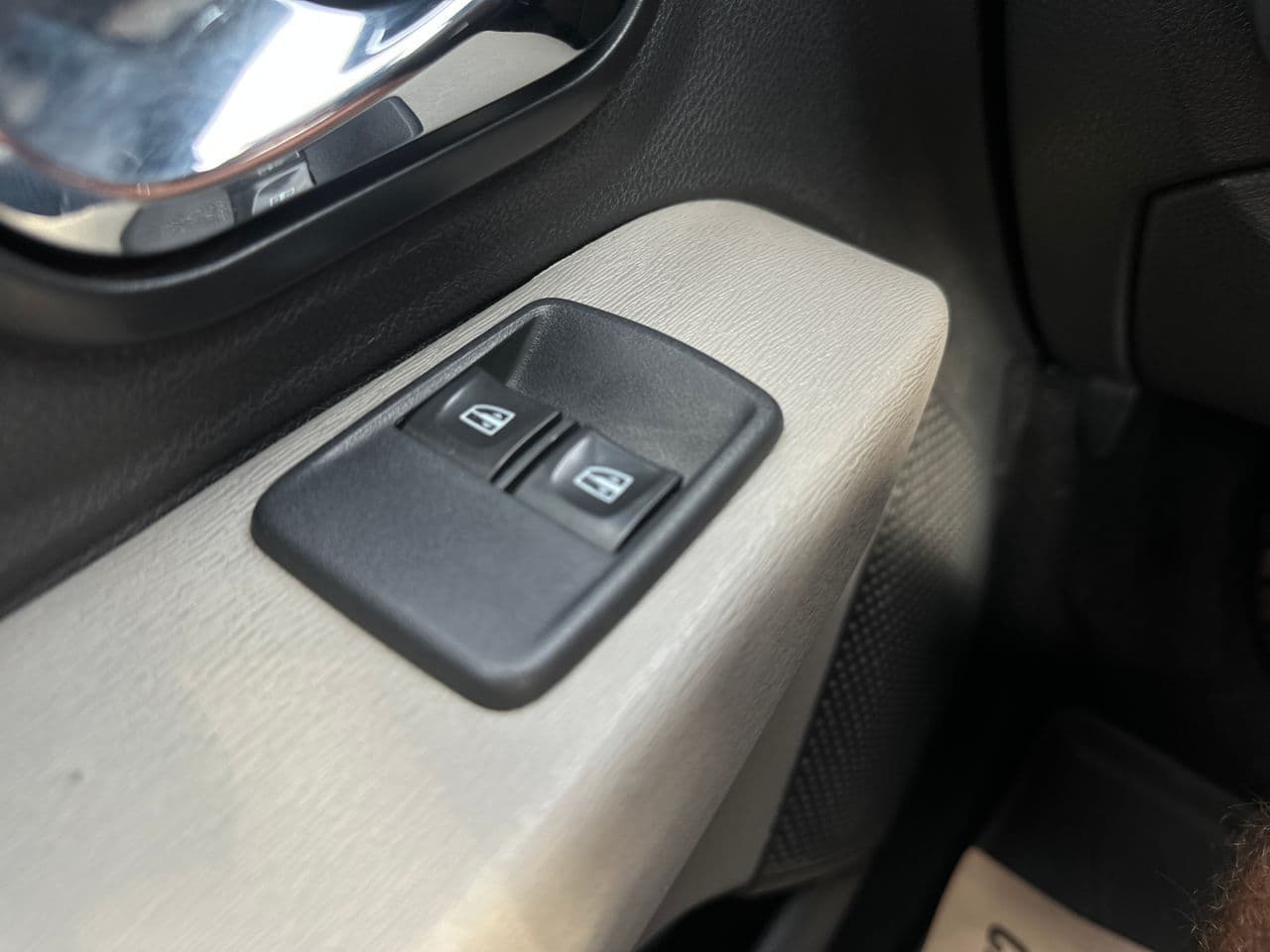 2014 Dacia Lodgy — Miniatură 6