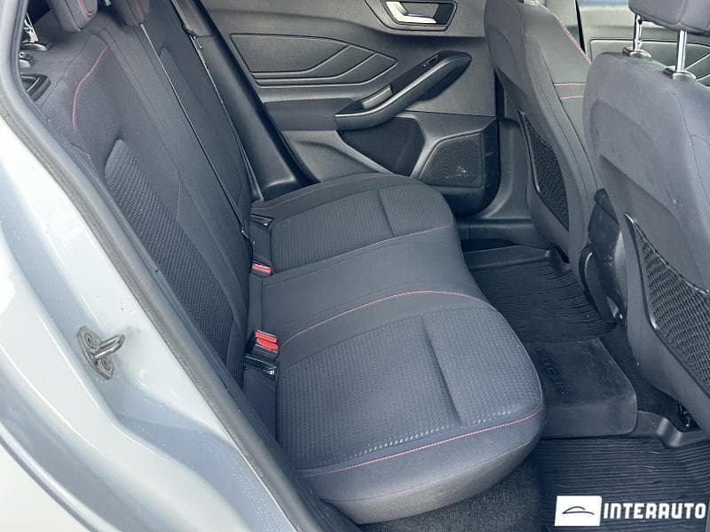 2019 Ford Focus — Miniatură 18