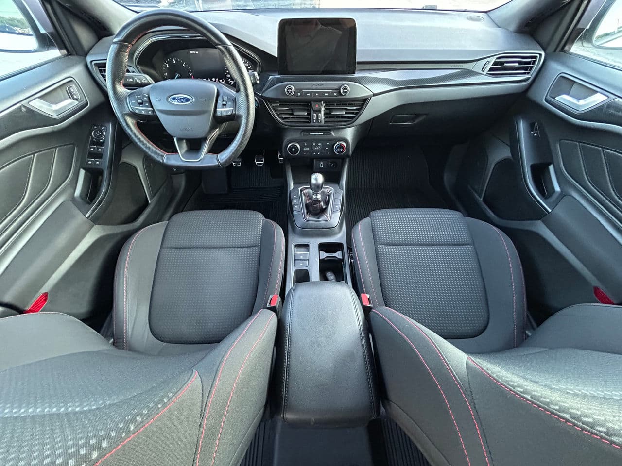 2019 Ford Focus — Miniatură 8