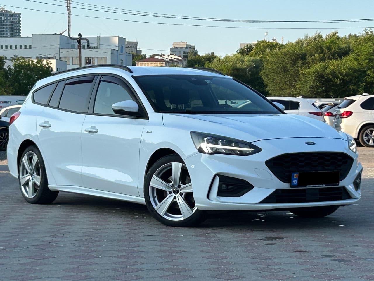 2019 Ford Focus — Miniatură 4