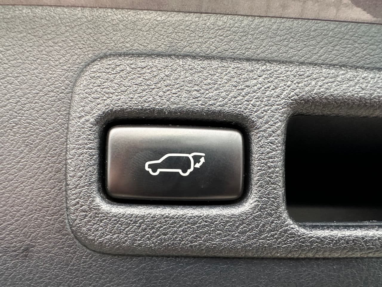 2015 Lexus NX 300H — Miniatură 22
