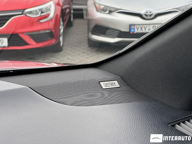 2015 Lexus NX 300H — Miniatură 15