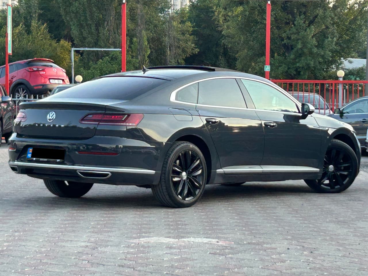 2018 Volkswagen Arteon — Miniatură 2