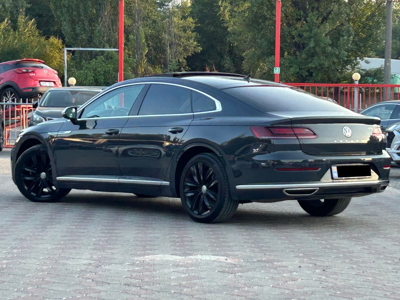 2018 Volkswagen Arteon — Miniatură 3