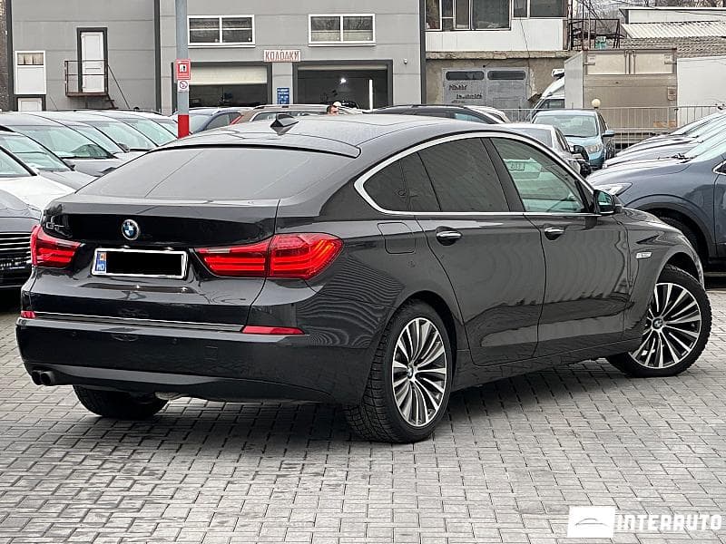 2015 BMW 520 GT — Miniatură 2