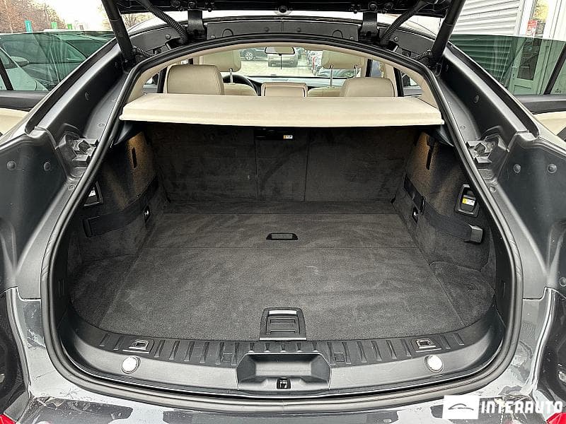 2015 BMW 520 GT — Miniatură 18