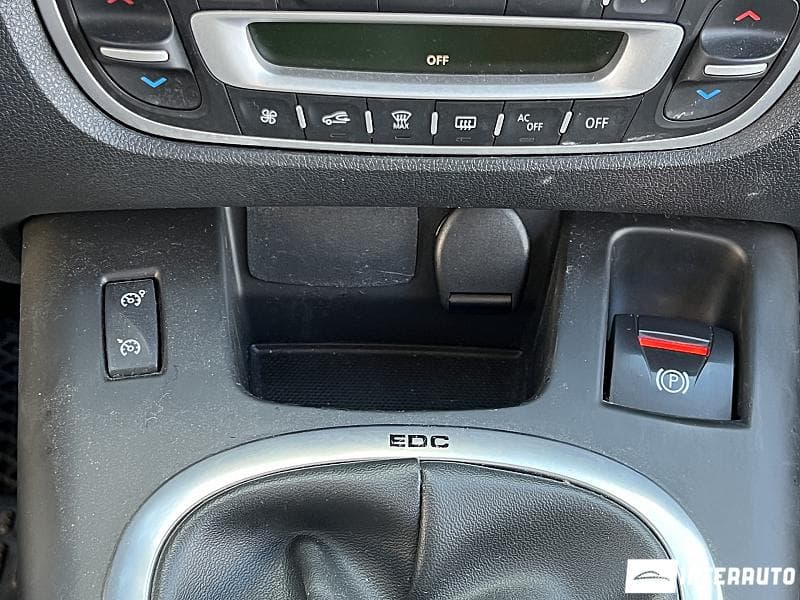 2015 Renault Scenic — Miniatură 10