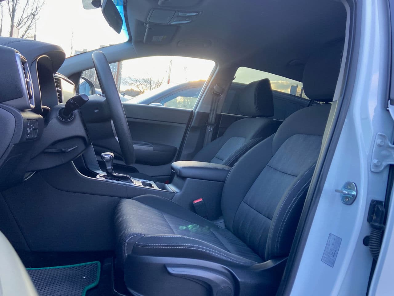 2021 Kia Sportage — Miniatură 5
