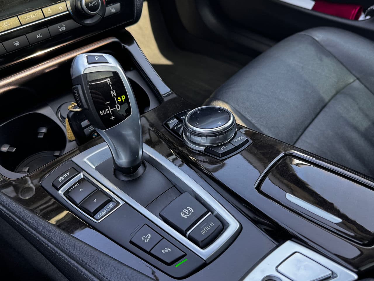 2014 BMW 528 — Miniatură 12