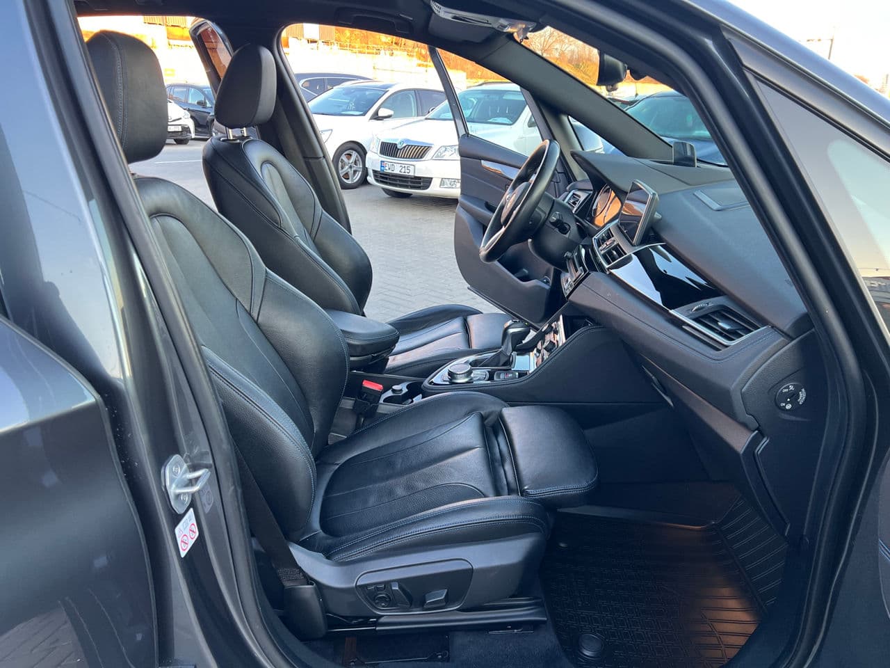 BMW 225XE 2018 — Миниатюра 17