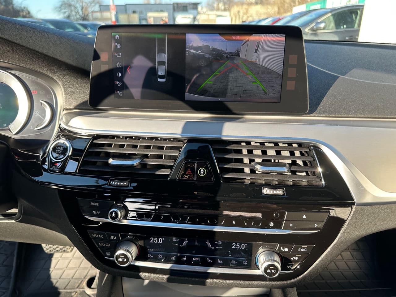 2017 BMW 520 — Miniatură 13