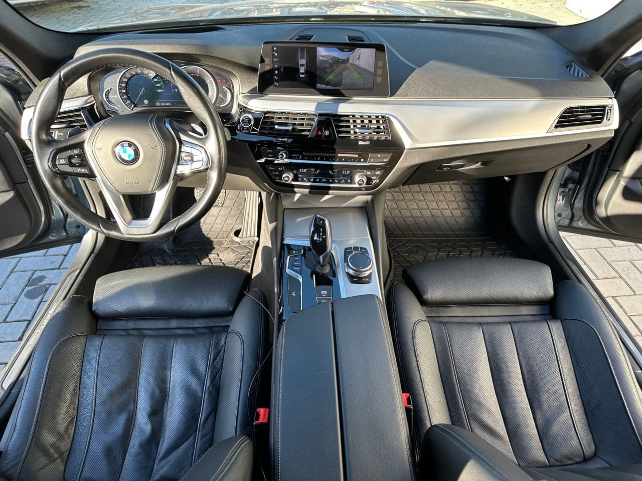2017 BMW 520 — Miniatură 8