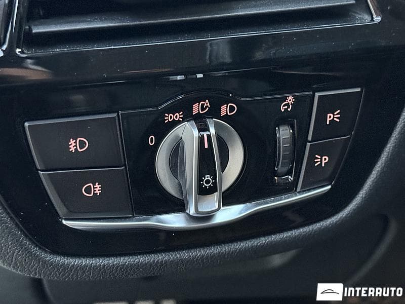 2017 BMW 520 — Miniatură 18