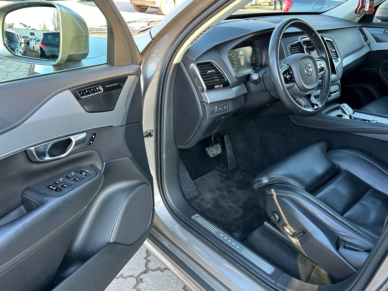 2019 Volvo XC 90 — Miniatură 8