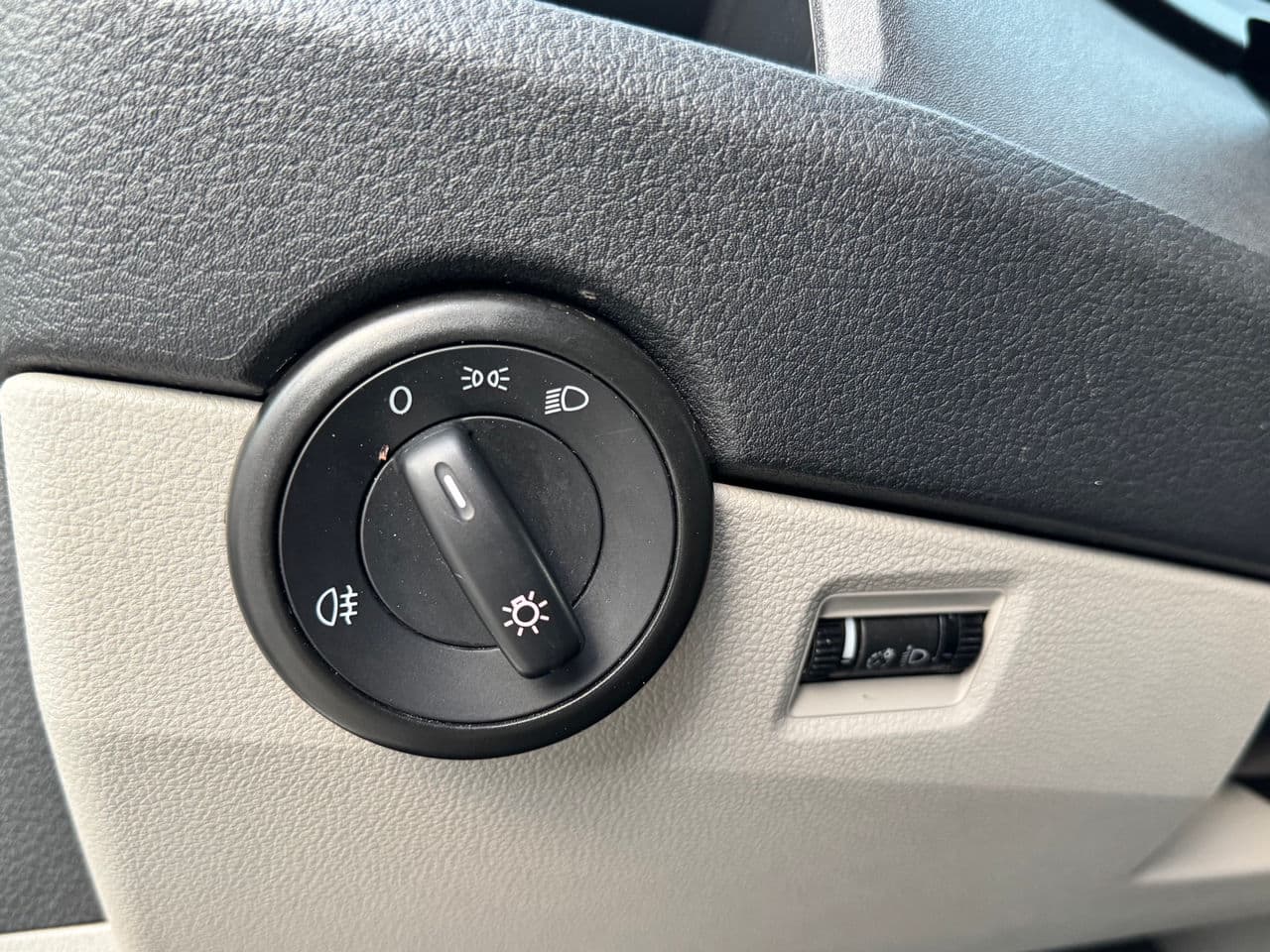 2017 Volkswagen Transporter — Miniatură 12