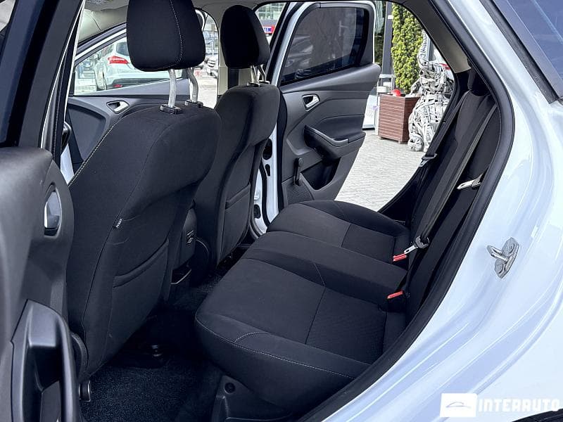 2016 Ford Focus — Miniatură 12
