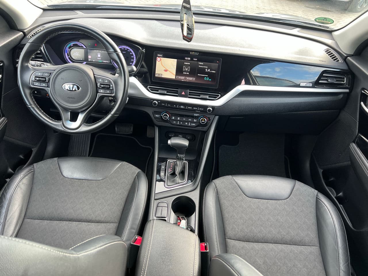 2019 Kia Niro — Miniatură 7