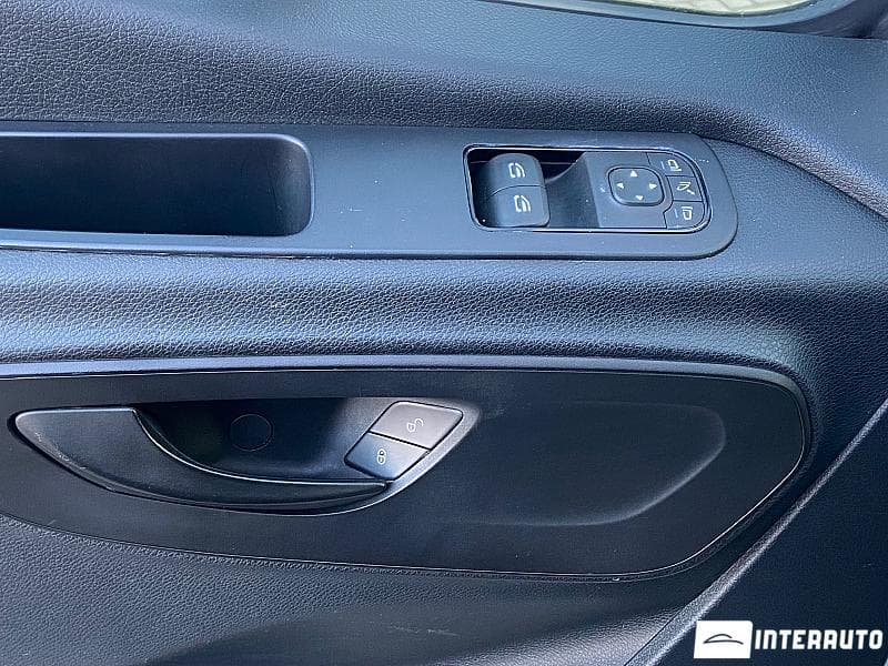 2018 Mercedes Sprinter — Miniatură 7