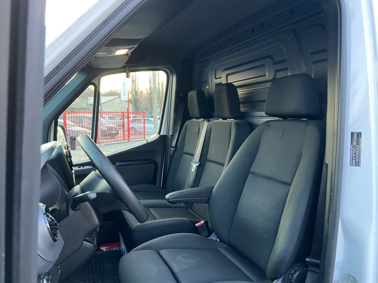 2018 Mercedes Sprinter — Miniatură 6