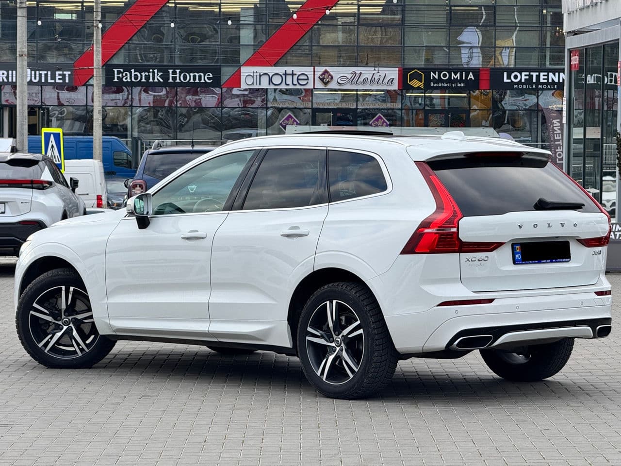2018 Volvo XC 60 — Miniatură 4