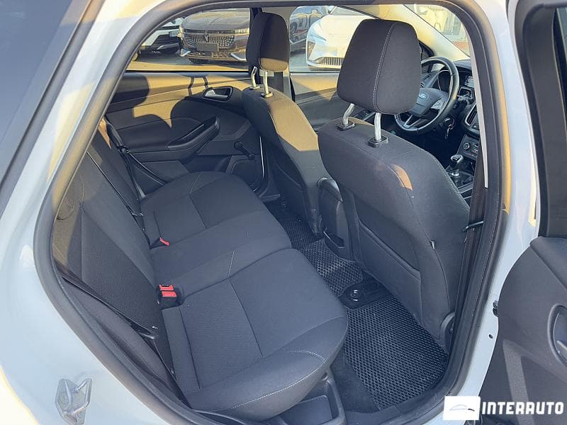 2016 Ford Focus — Miniatură 23