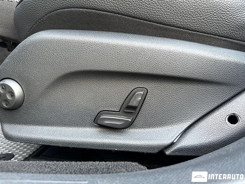 2016 Mercedes E 350e — Miniatură 17