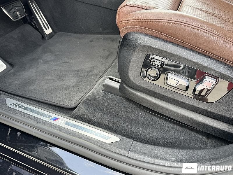 2021 BMW X5 4.5e — Miniatură 29