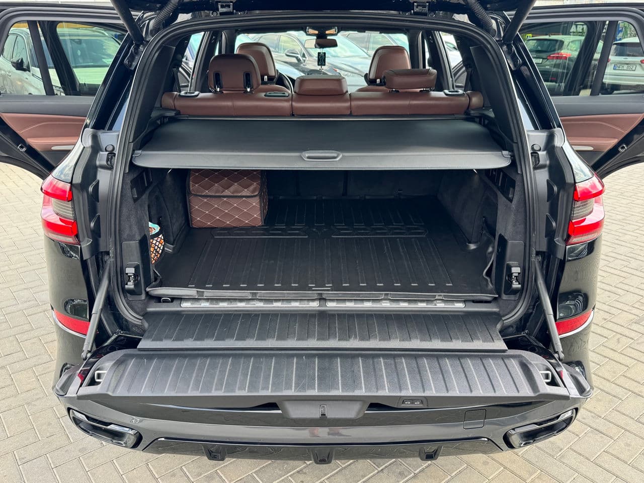 2021 BMW X5 4.5e — Miniatură 31