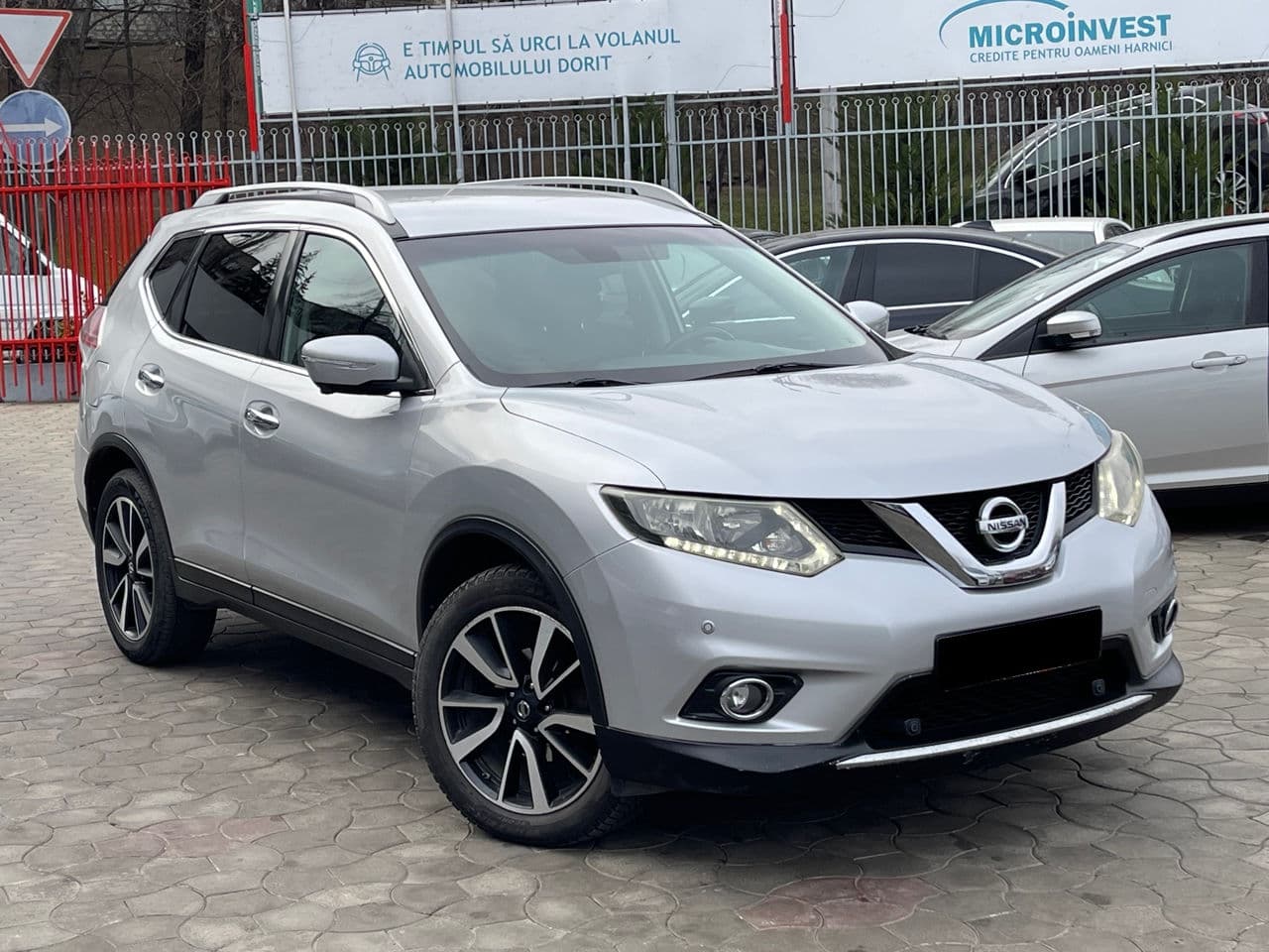 2015 Nissan X-Trail — Miniatură 4
