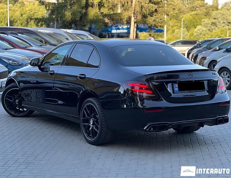 2016 Mercedes E 220 — Miniatură 4