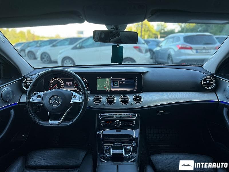 2016 Mercedes E 220 — Miniatură 6