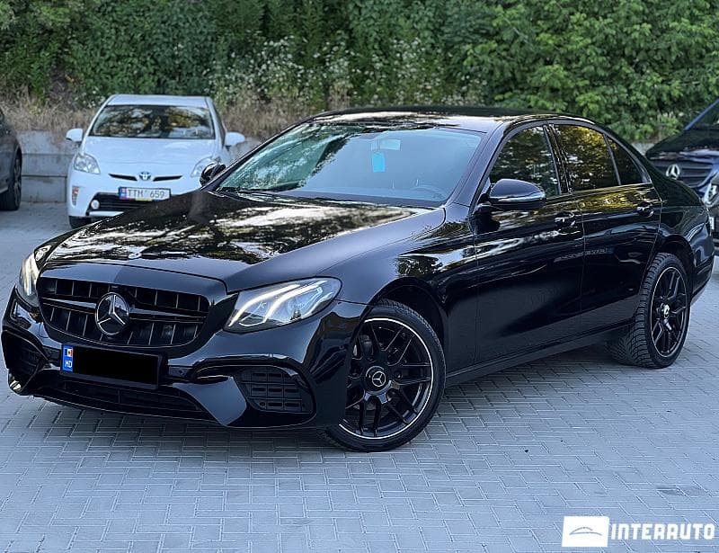 2016 Mercedes E 220 — Miniatură 2