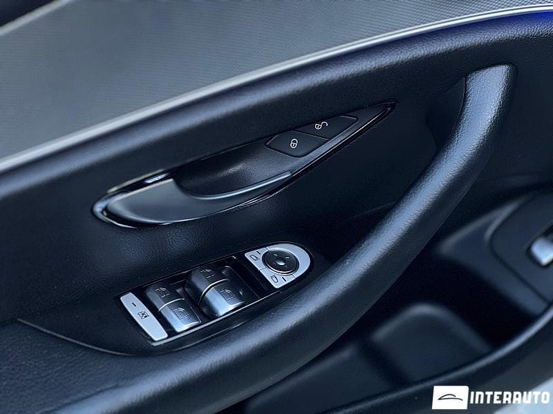 2016 Mercedes E 220 — Miniatură 17
