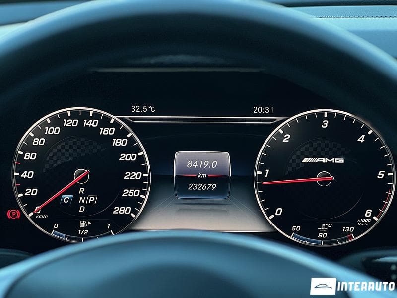 2016 Mercedes E 220 — Miniatură 9