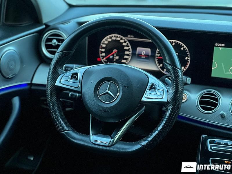 2016 Mercedes E 220 — Miniatură 8