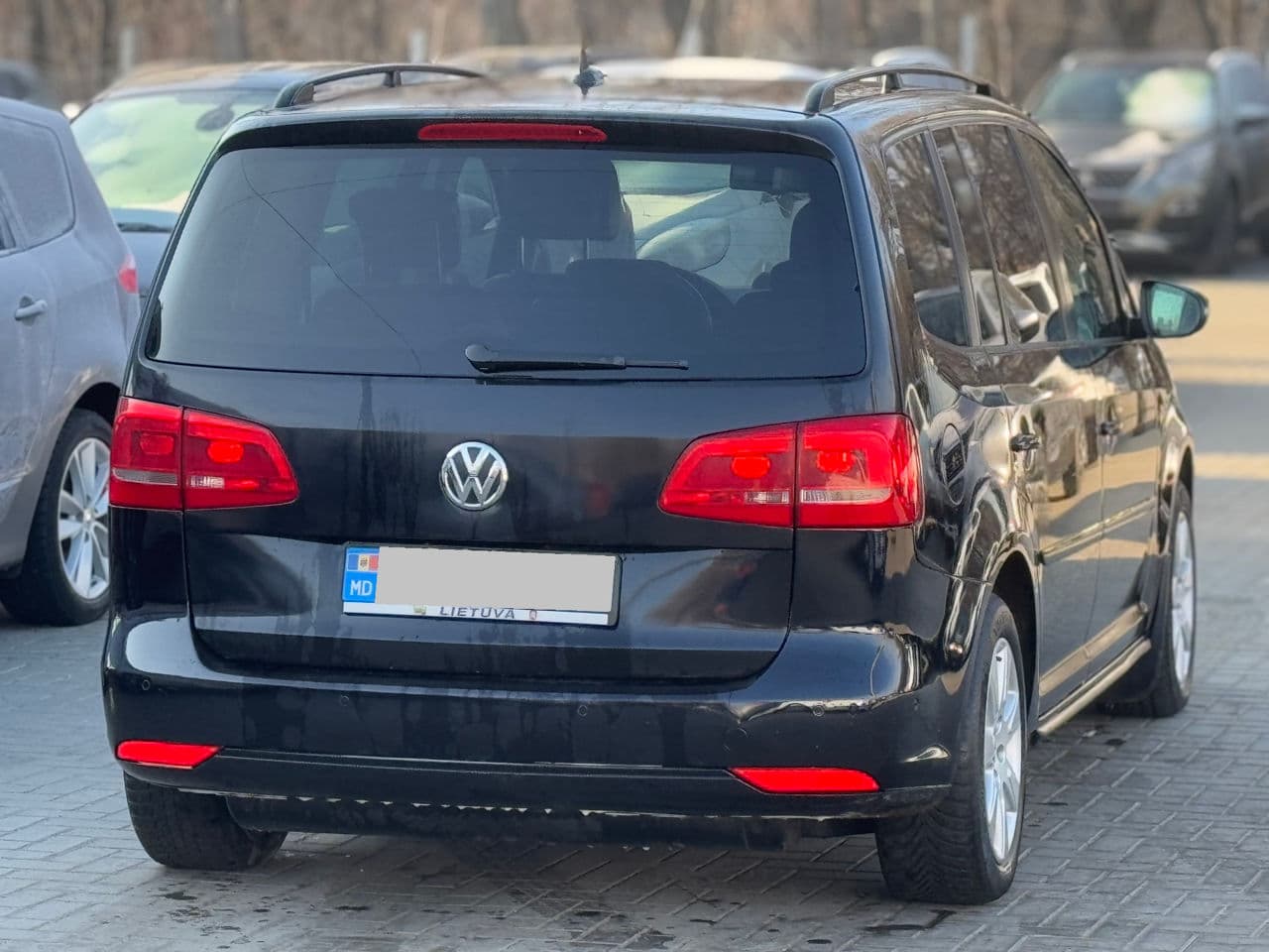 2012 Volkswagen Touran — Miniatură 2