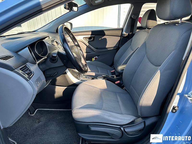 2012 Hyundai Elantra — Miniatură 6