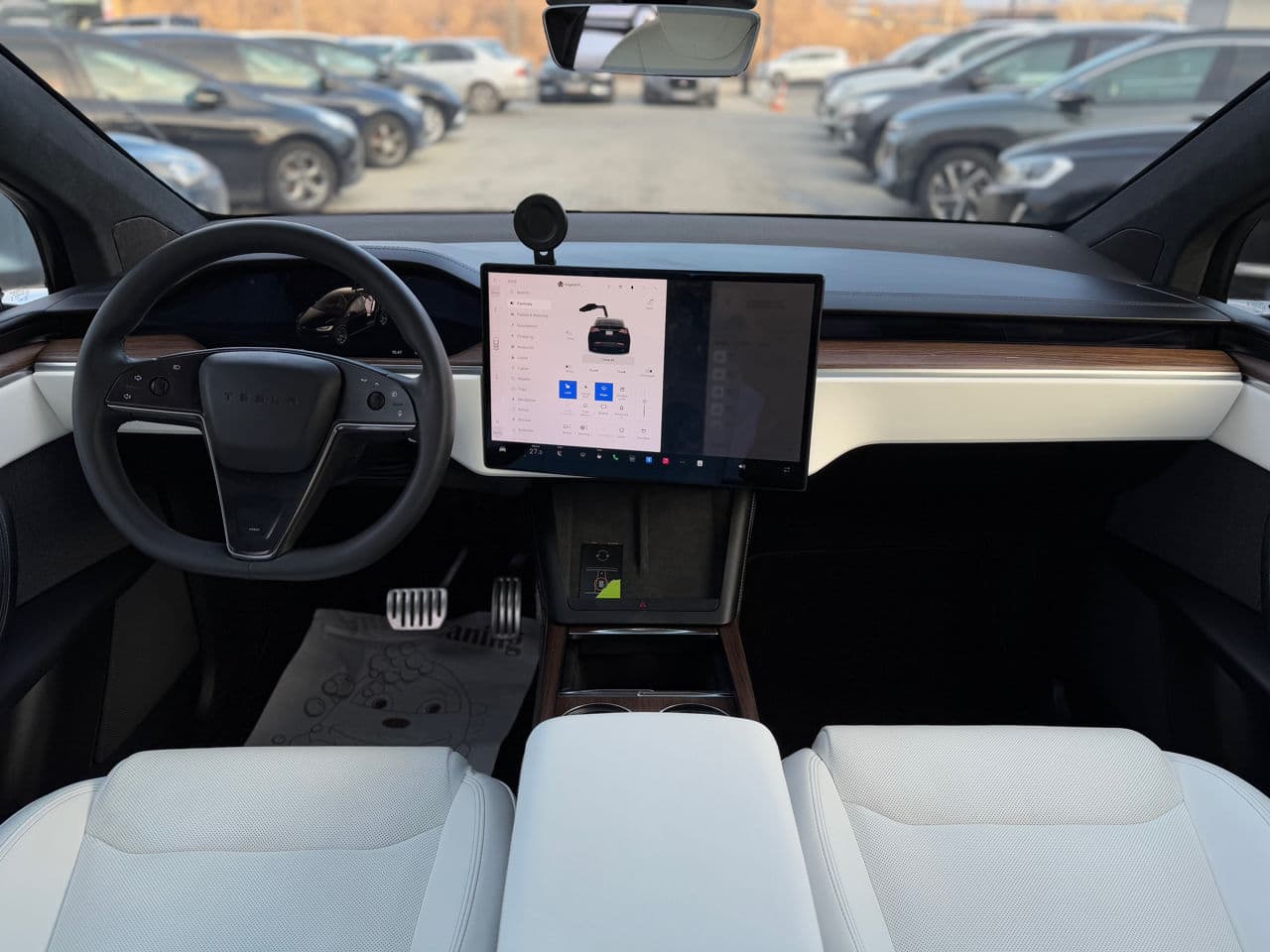 2022 Tesla Model X — Miniatură 9