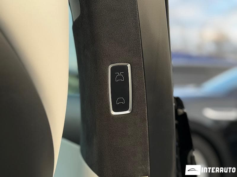 2022 Tesla Model X — Miniatură 21